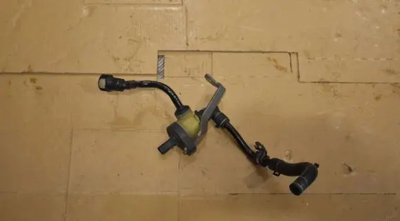 Porsche Panamera (971) Engine coolant pipe/hose