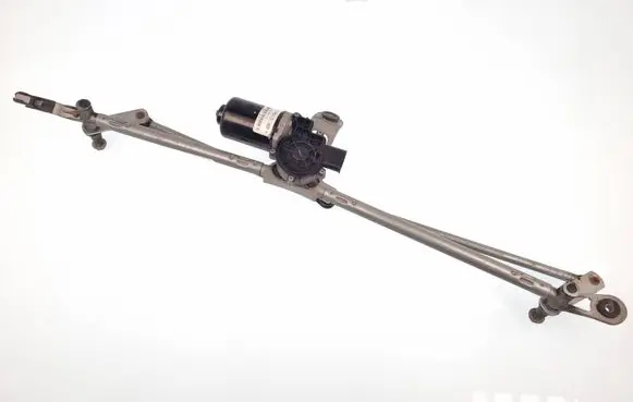 Ram 1500 Front wiper linkage and motor 916251065 91498531