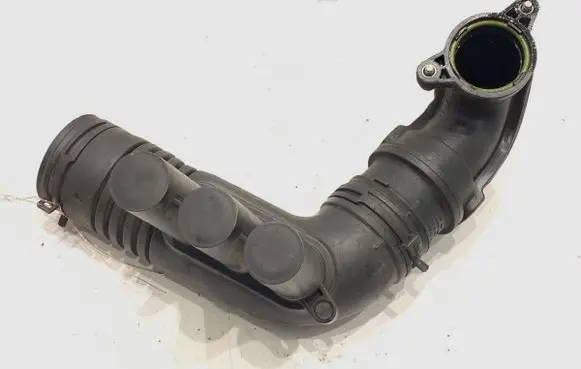 Volkswagen Golf VII Air intake hose/pipe 04E129651C