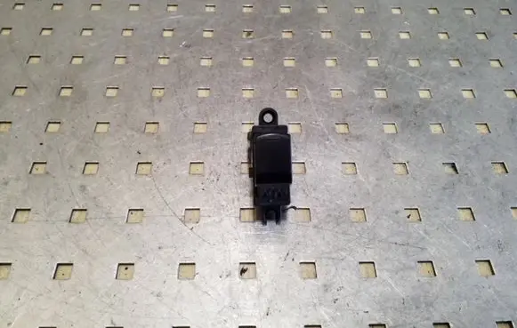 Nissan Qashqai+2 Electric window control switch 25411JD000