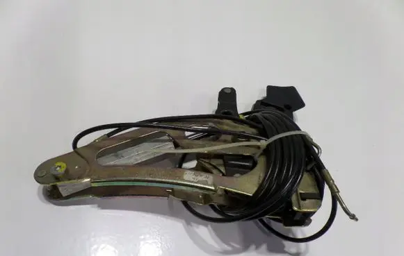 Mercedes-Benz SL R230 Other trunk/boot trim element 2307900471SLR230