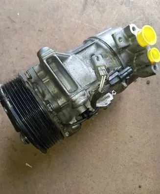 Nissan Juke II F16 Air conditioning (A/C) compressor (pump) 926008955R 00282912161