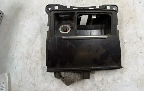 Audi A4 S4 B8 8K Car ashtray 8K0857951