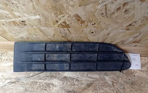 Volvo S60 Front bumper lower grill 30744921