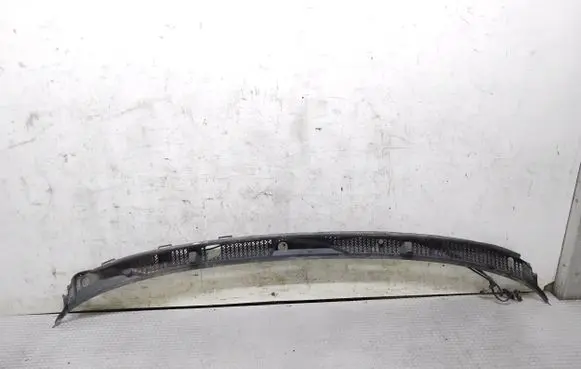 Audi A8 S8 D2 4D Wiper trim 4D1805097B