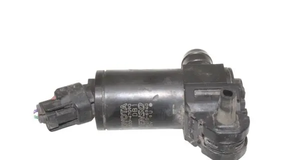 Toyota Prius (XW50) Windscreen/windshield washer pump 8533047090 0602106940