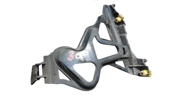 BMW 7 F01 F02 F03 F04 Fender mounting bracket 18022910