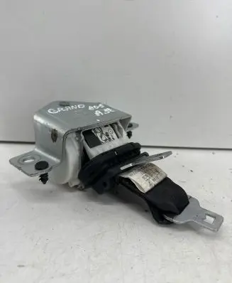 Chrysler Grand Voyager V Middle seatbelt (rear) 33058464B 040777 475074R