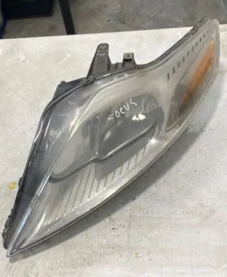 Ford Mondeo MK IV Headlight/headlamp 1136401