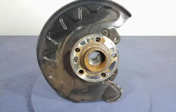 Skoda Fabia Mk3 (NJ) Front wheel hub spindle knuckle