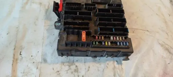 Opel Signum Fuse module