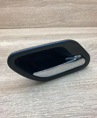 BMW 5 E39 Front door interior handle 7032926