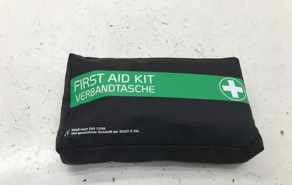 Volvo XC40 First aid kit 32394325