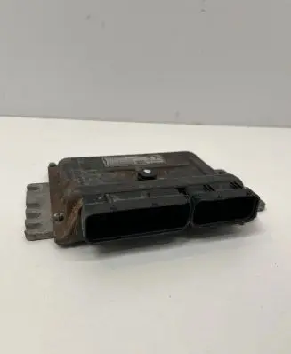Nissan Note (E11) Engine control unit/module MEC37510
