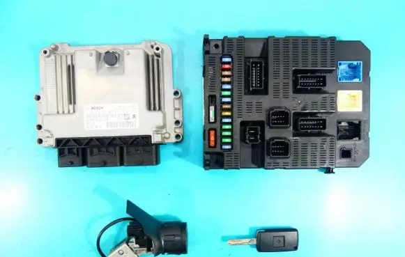 Peugeot 207 Engine control unit/module ECU 0261S04626 IMPRK1176872