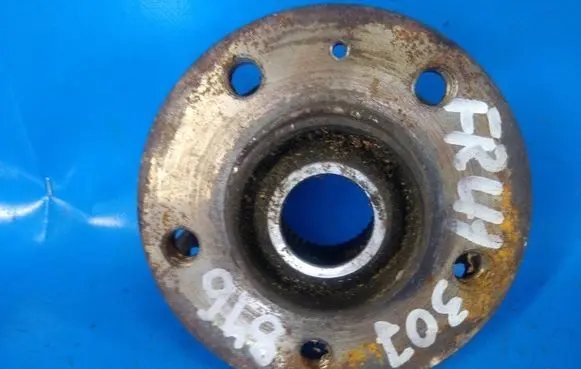 Audi A6 S6 C7 4G Rear wheel bearing hub 4H0498625A