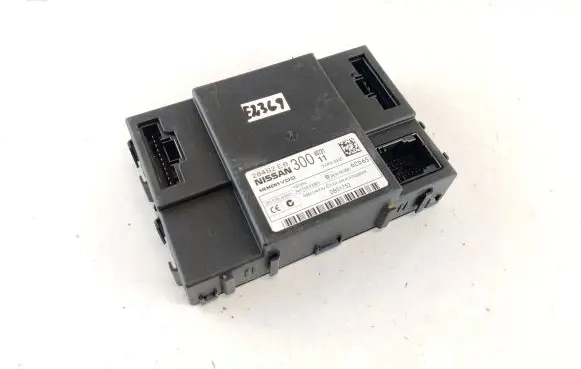 Nissan Navara D40 Comfort/convenience module 284B2EB300 5WK48935