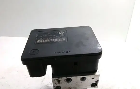 Volkswagen Golf Plus ABS Pump 1K0907379AC 1K0614517AE