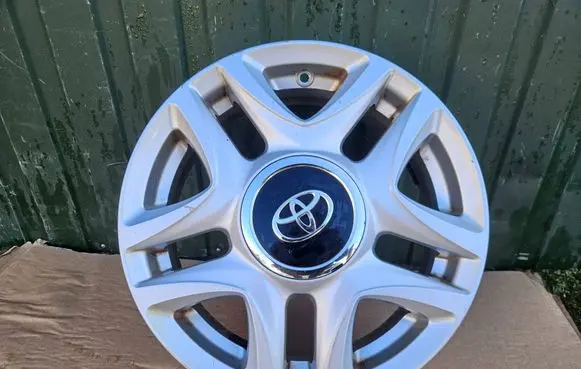 Toyota Yaris R15 alloy rim HL49431BM