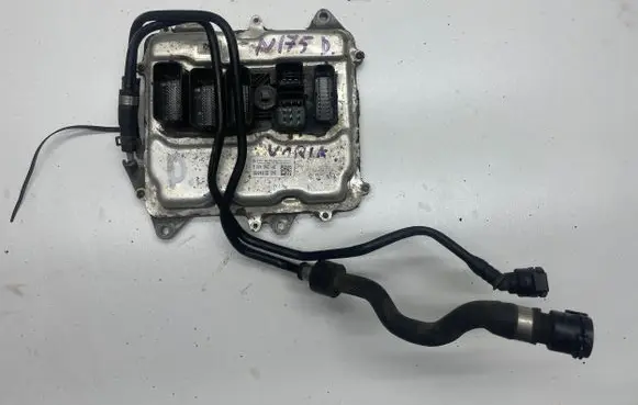 BMW 6 F12 F13 Engine control unit/module 8604942 030049132 0261S08950