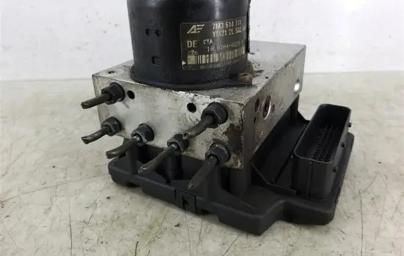 Volkswagen Sharan ABS Pump 7MB907379B