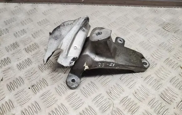 Audi A8 S8 D4 4H Engine mounting bracket 8K0199308BG