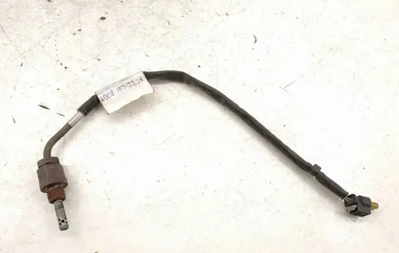 Mercedes-Benz C W204 Lambda probe sensor A0081532228 0081532228