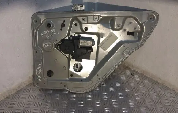 Skoda Fabia Mk1 (6Y) Rear door window regulator with motor 6Y0839752E