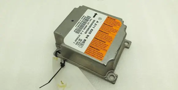 Mercedes-Benz CLS C219 Airbag control unit/module A2118209485