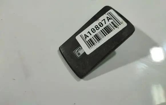 Subaru Legacy Fuel tank opening switch 