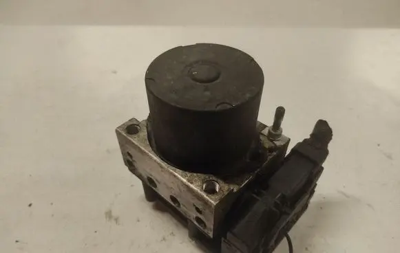 Nissan Primera ABS Pump 2265100416085 0265231317 47660AV712
