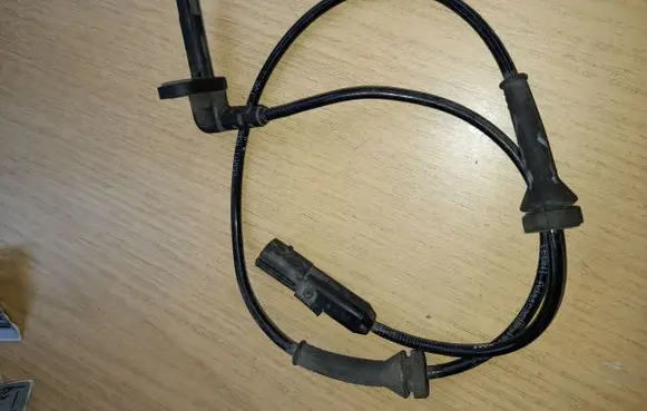 Renault Master III ABS rear brake sensor 8200735315 10071152523