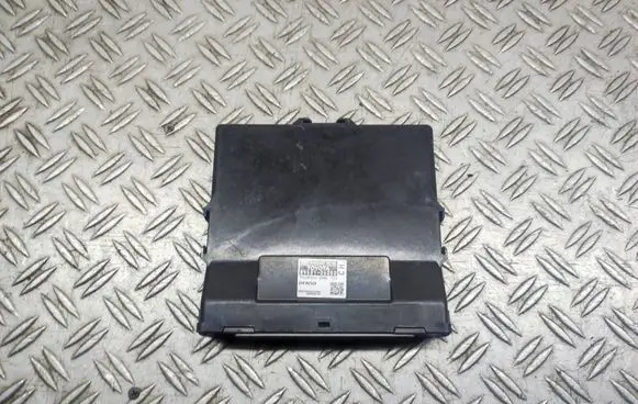 Toyota Camry Comfort/convenience module 8968106050 TN2850002940