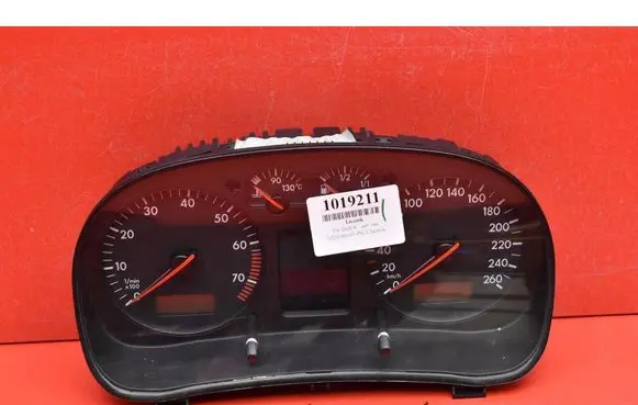 Speedometer (instrument cluster)