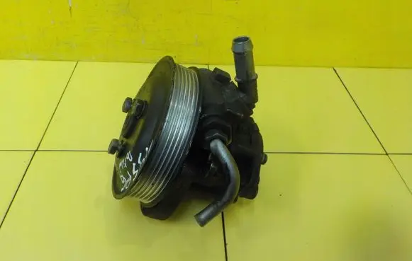 BMW 3 E90 E91 Power steering pump 19SP6