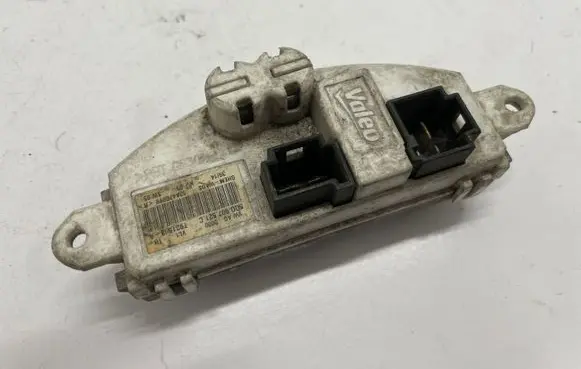 Audi A3 S3 8V Heater blower fan relay 5Q0907521C