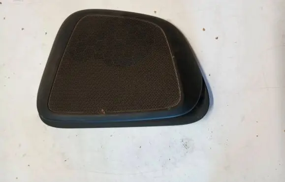 Volvo XC60 Dash center speaker trim cover 30755853 30755852