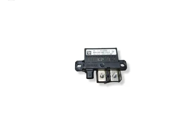 Mercedes-Benz E W212 Charging relay A0009822023