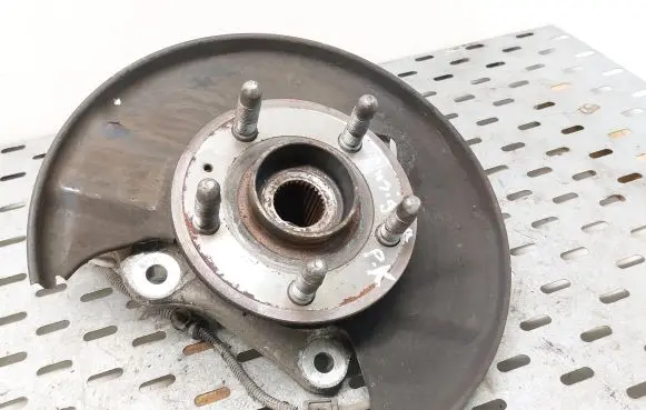 Opel Insignia A Front wheel hub