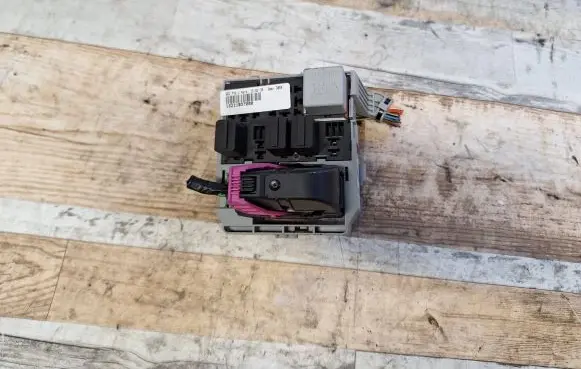 Opel Meriva A Fuse module 13211937000