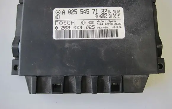 Mercedes-Benz E W211 Parking PDC control unit/module A0255457132