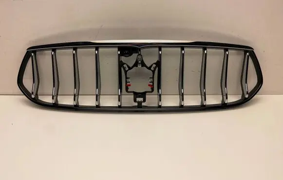 Maserati Quattroporte Front bumper upper radiator grill 670061976 670061975