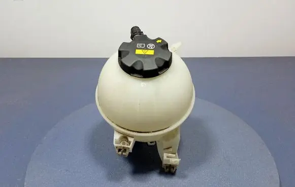 BMW X7 G07 Coolant expansion tank/reservoir 8610662