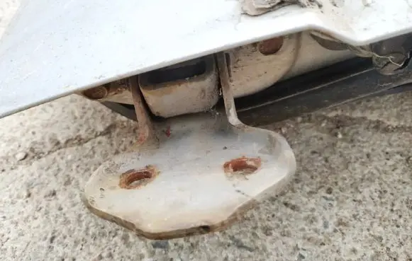 Mazda 323 Front door upper hinge