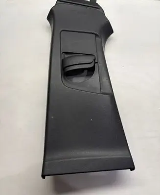 Volvo V40 (B) pillar trim (bottom) 31307224