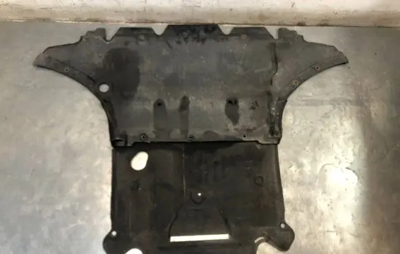 Audi A5 Engine splash shield/under tray 8K0863821S 8K2863822Q