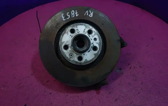 Audi A3 S3 8L Front wheel hub spindle knuckle