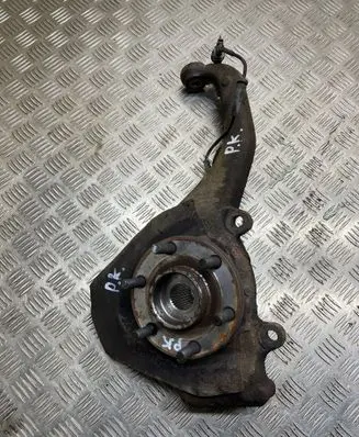 Nissan Navara D40 Front wheel hub