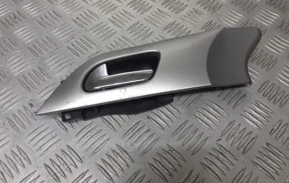 Peugeot 407 Front door interior handle