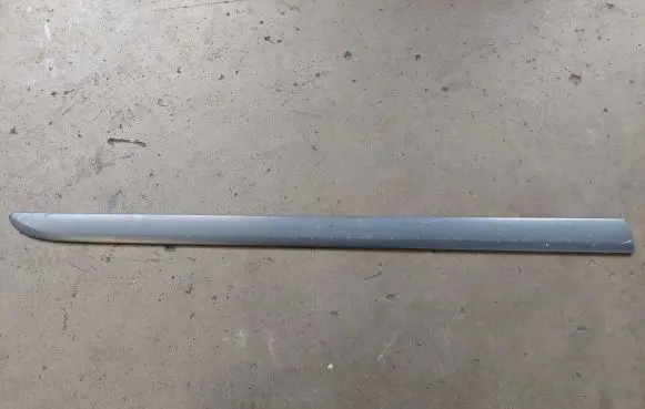 Skoda Roomster (5J) Front door trim (molding) 5J0853516